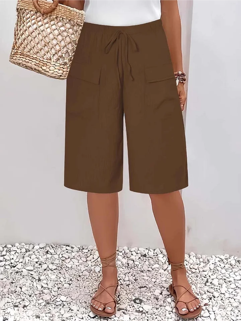 Women's Bermuda Shorts with Adjustable Waist and Utility Pockets