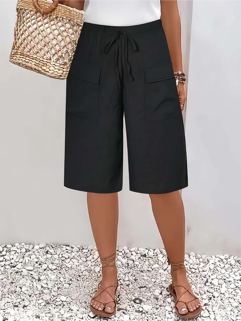 Women's Bermuda Shorts with Adjustable Waist and Utility Pockets